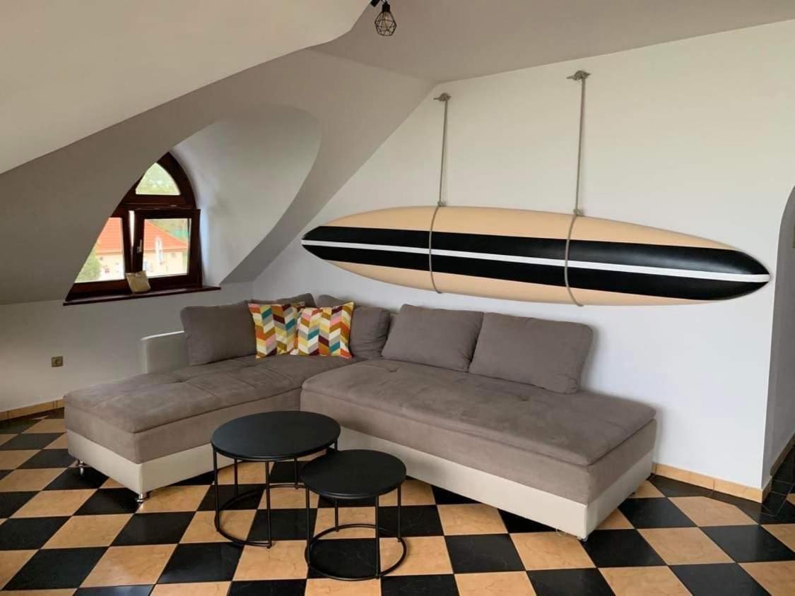 Szines Panorama Apartman Балатонлеле Екстериор снимка