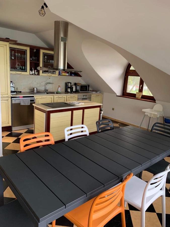 Szines Panorama Apartman Балатонлеле Екстериор снимка