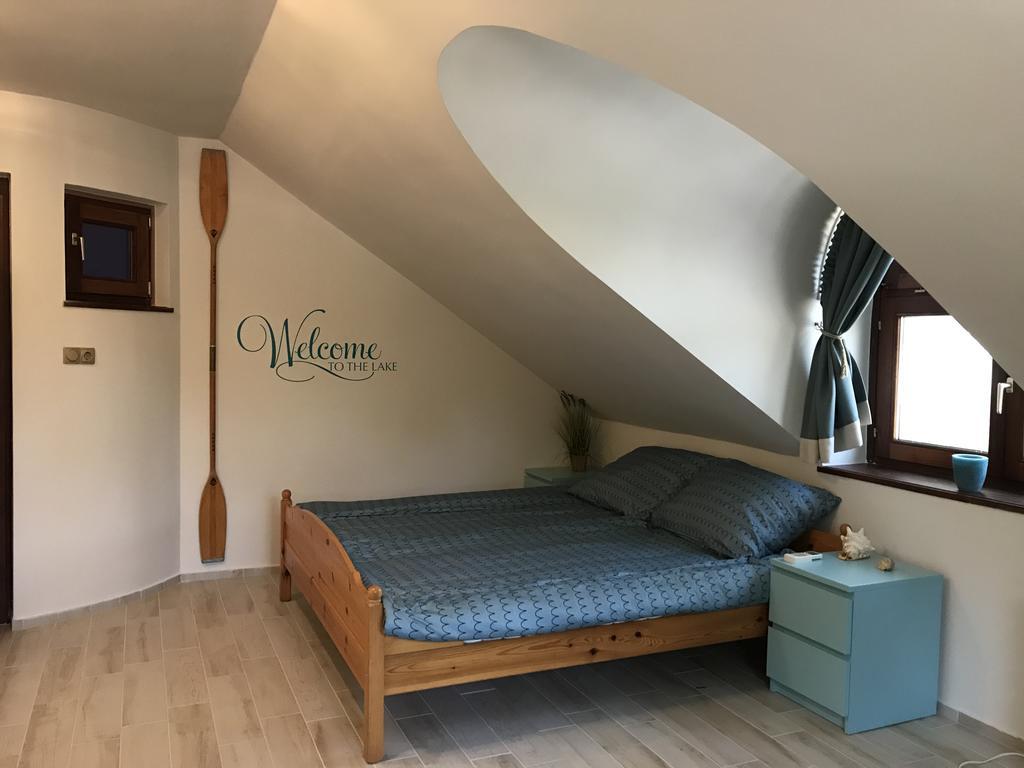 Szines Panorama Apartman Балатонлеле Екстериор снимка